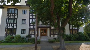 Hampton Court 159 Cook Street