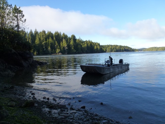 Our Tofino Water Taxi after dropping us off on Morpheus Island.