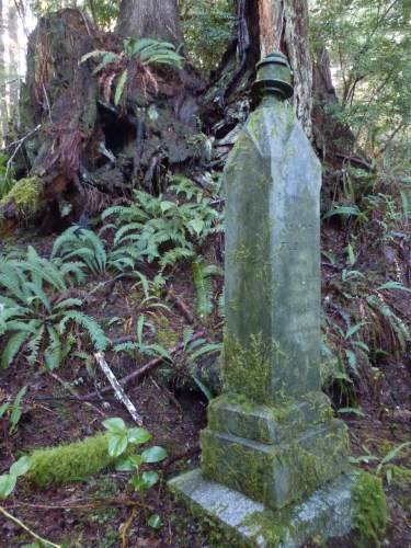 The grave of Jakob Flovik, Morpheus Island Cemetery